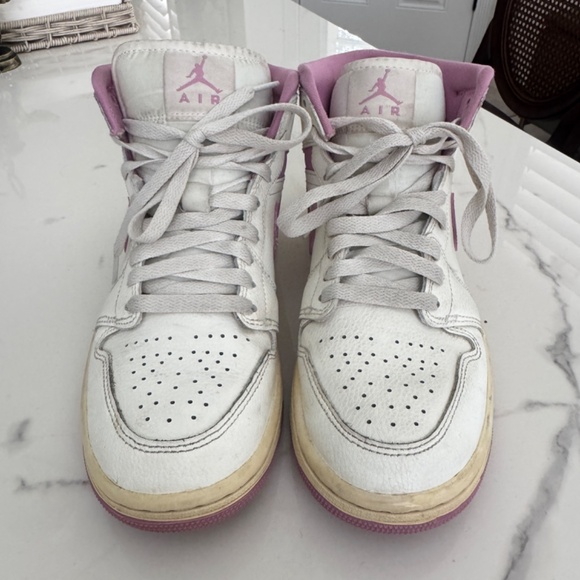 Nike Air Jordan 1 Mid Orchid / Sail. Muslin - Picture 3 of 9